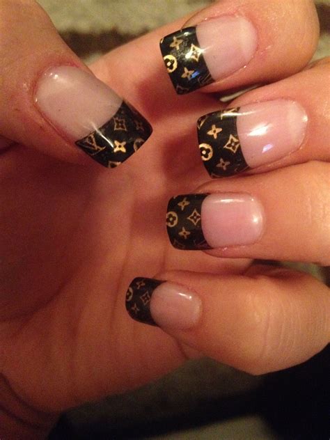 mẫu nail louis vuitton|Louis Vuitton nails.